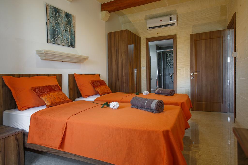 Carini Farmhouses Għarb Quarto foto